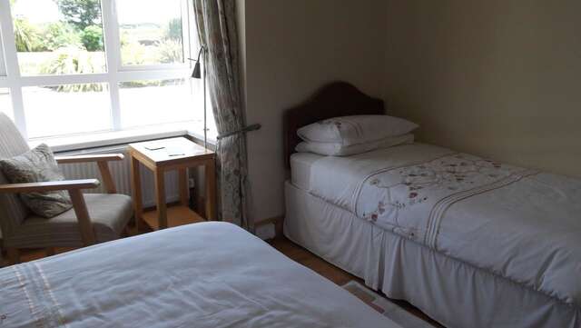 Отели типа «постель и завтрак» Ashley Lodge Bed & Breakfast Рослэр-24